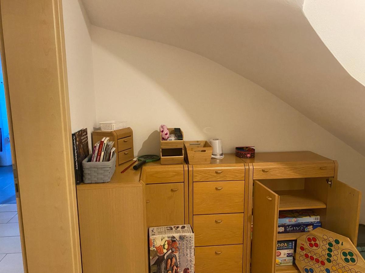 Attraktive Wohnung-Elztalidyll-Zwischen Mosel,Nuerburgring Und Burg Eltz Kollig Esterno foto