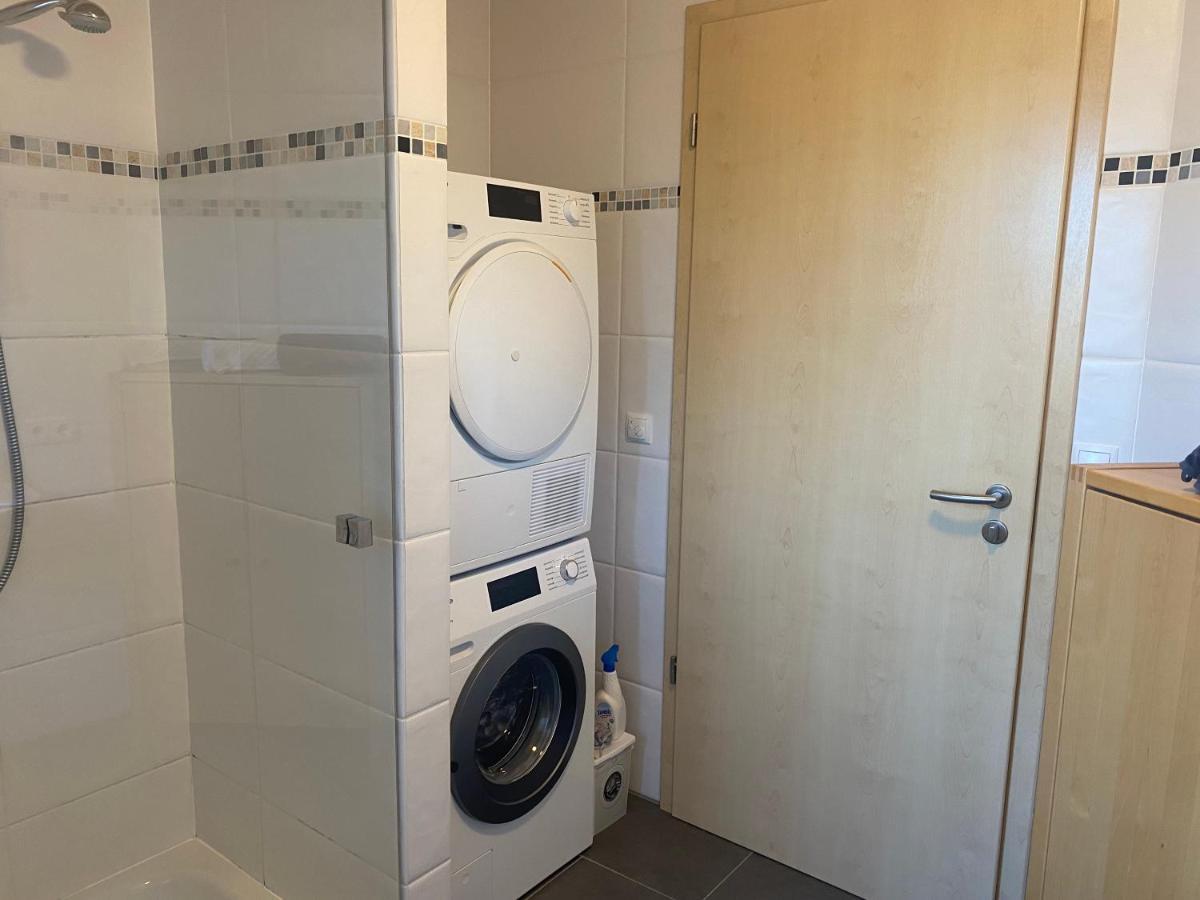Attraktive Wohnung-Elztalidyll-Zwischen Mosel,Nuerburgring Und Burg Eltz Kollig Esterno foto