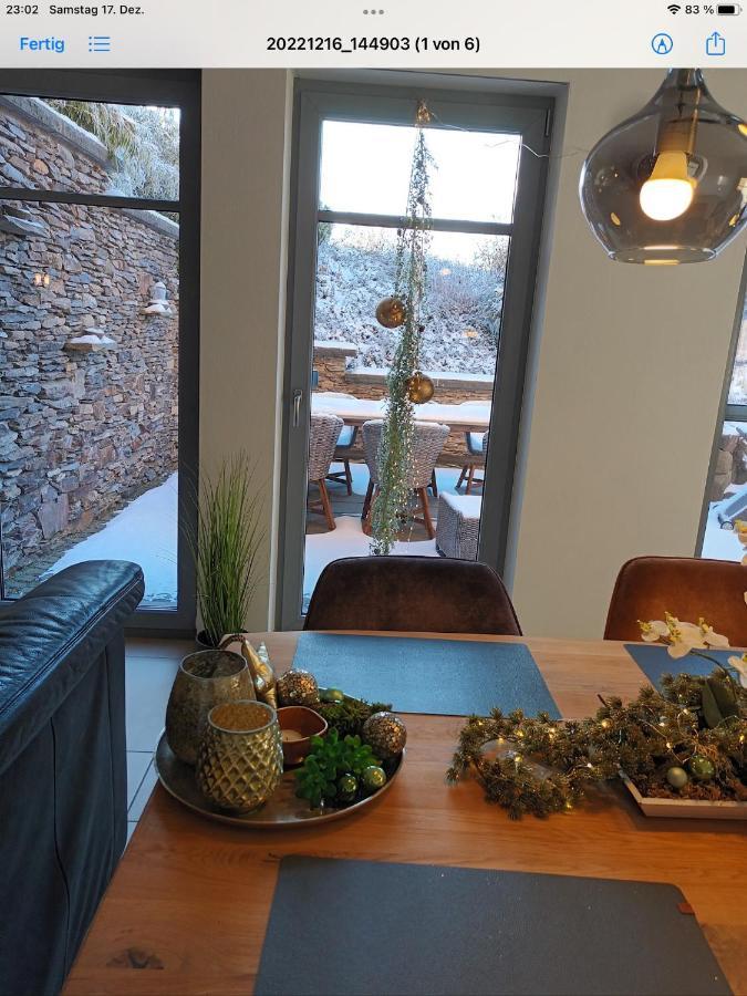 Attraktive Wohnung-Elztalidyll-Zwischen Mosel,Nuerburgring Und Burg Eltz Kollig Esterno foto