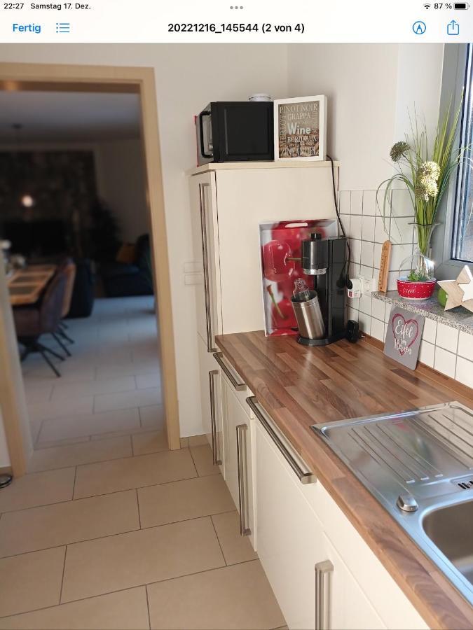 Attraktive Wohnung-Elztalidyll-Zwischen Mosel,Nuerburgring Und Burg Eltz Kollig Esterno foto